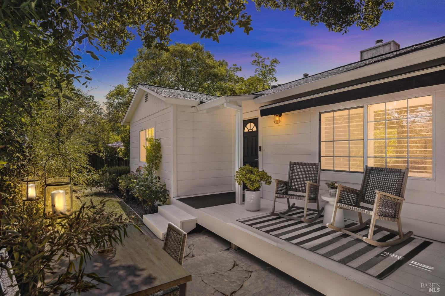 605 Calle Del Monte St