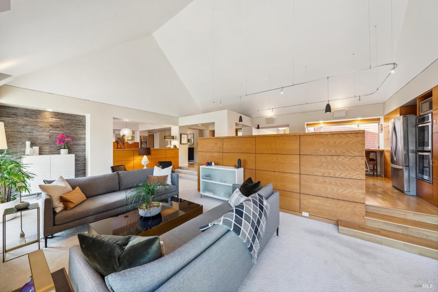 6444 Timber Springs Dr