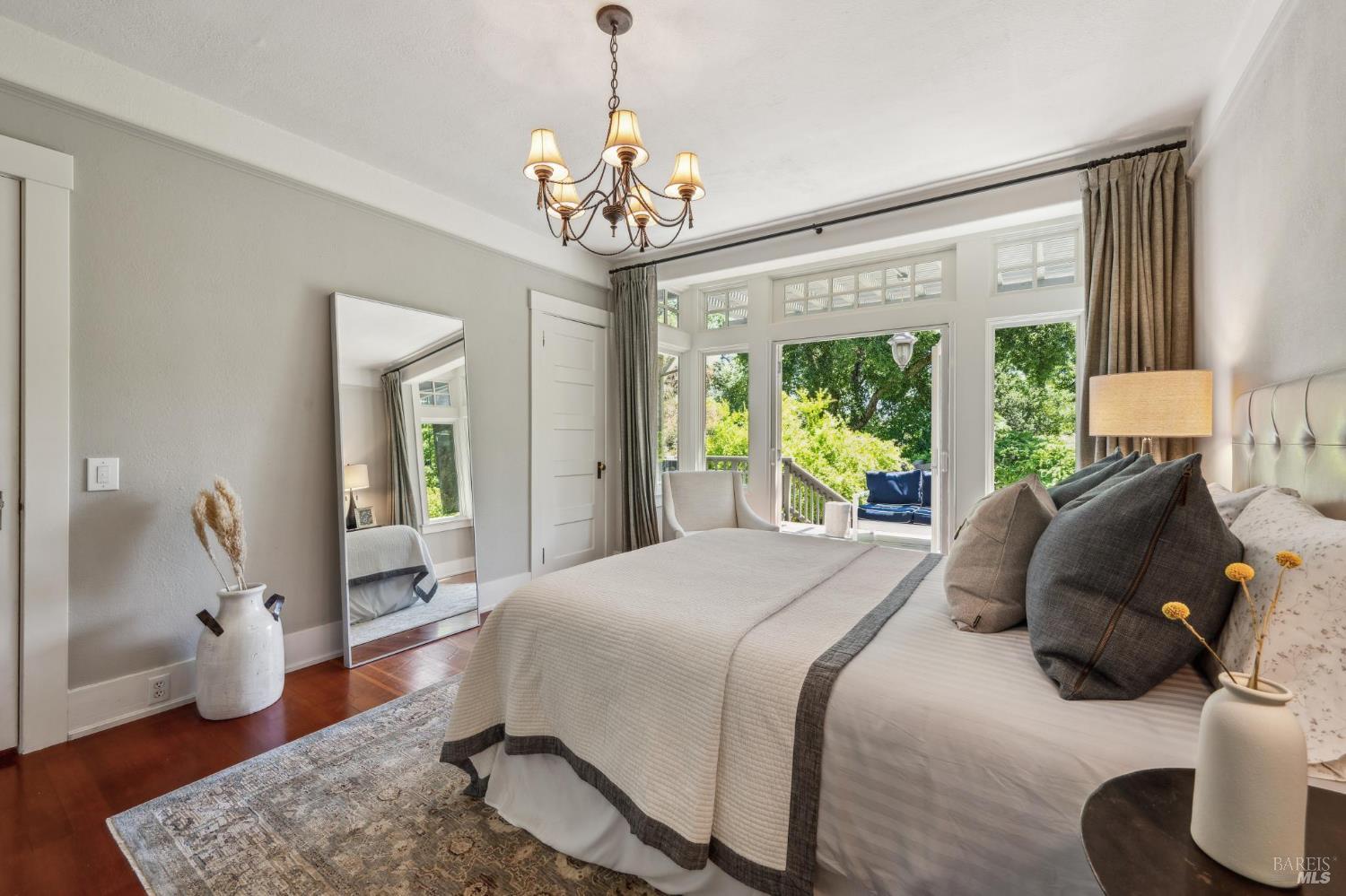 880 W Agua Caliente Rd