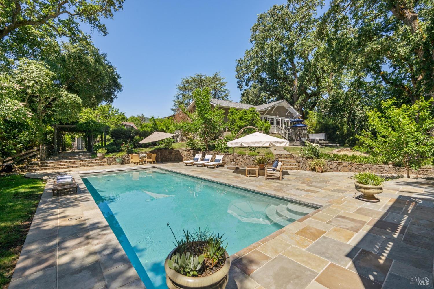 880 W Agua Caliente Rd