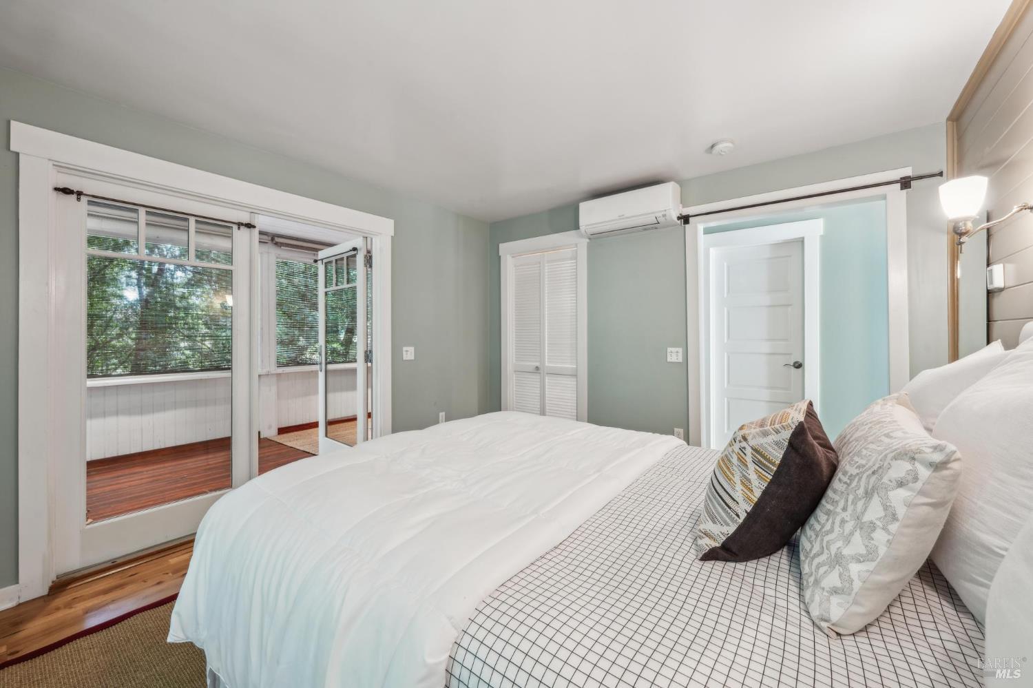 880 W Agua Caliente Rd