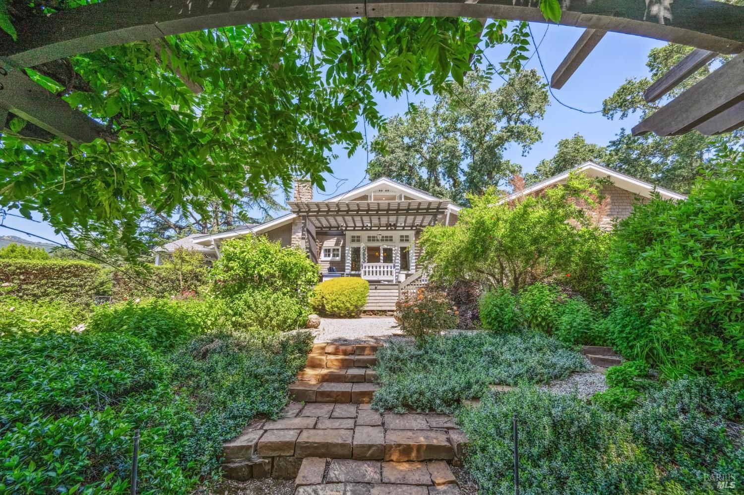 880 W Agua Caliente Rd