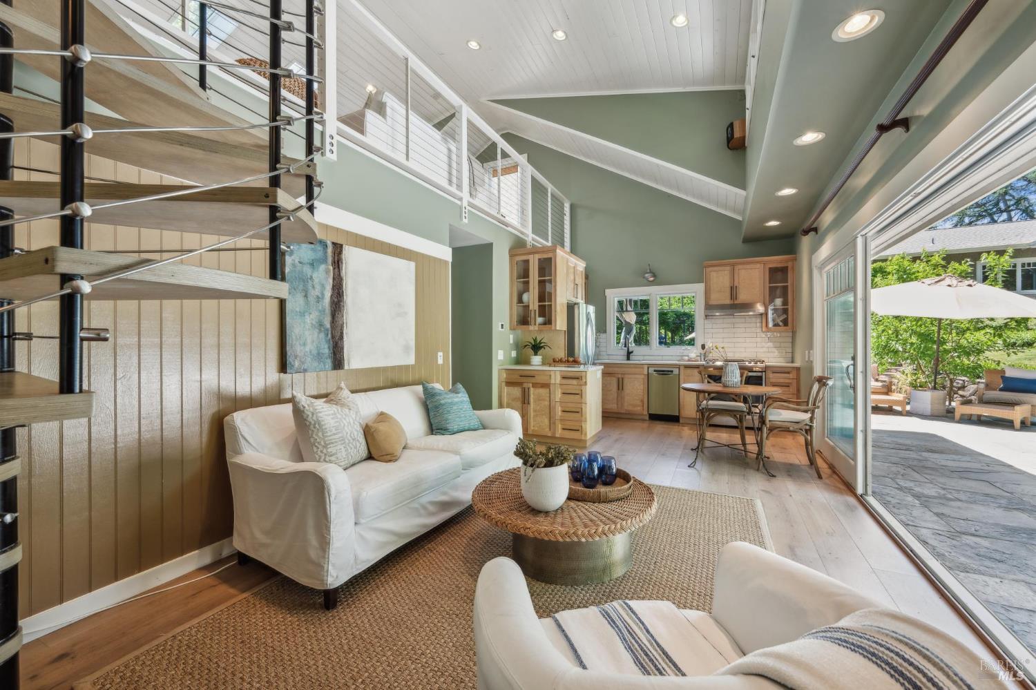 880 W Agua Caliente Rd