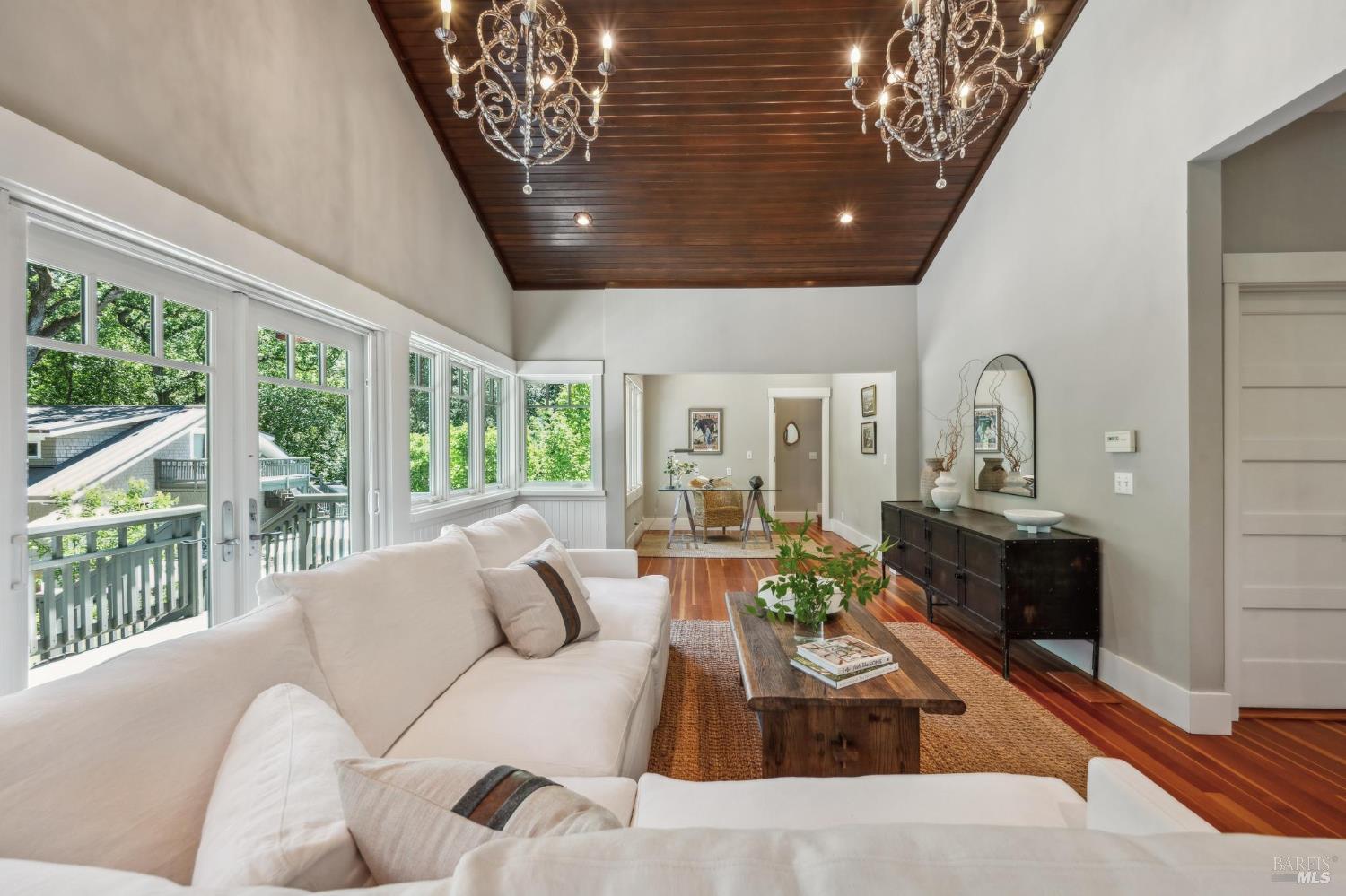 880 W Agua Caliente Rd