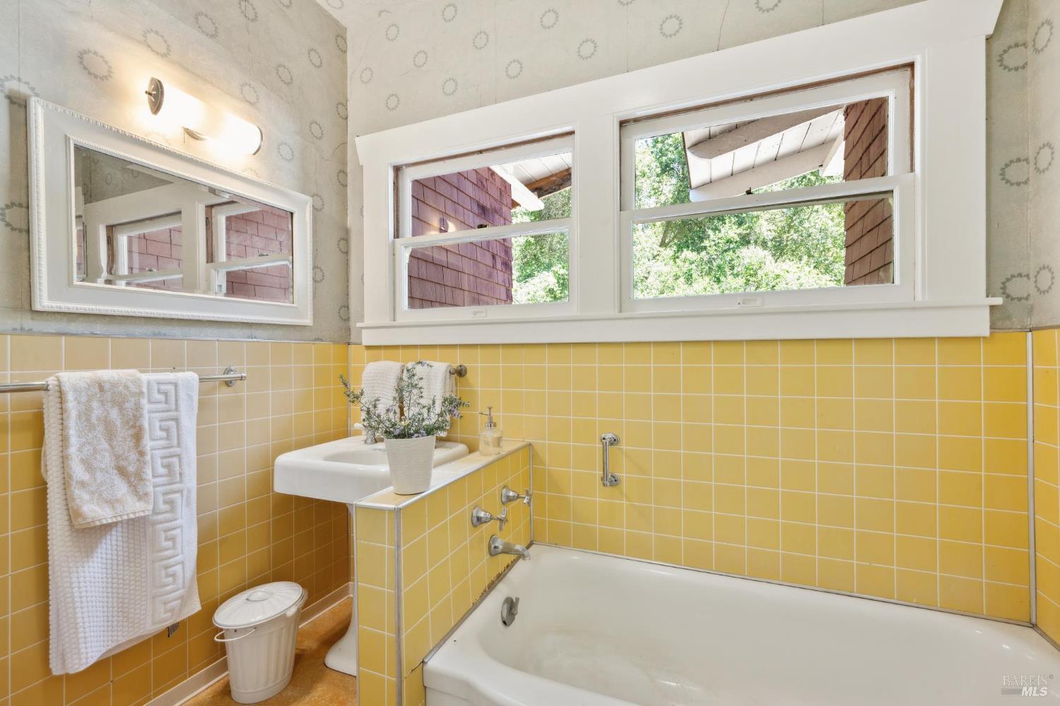 4100 Petrified Forest Rd