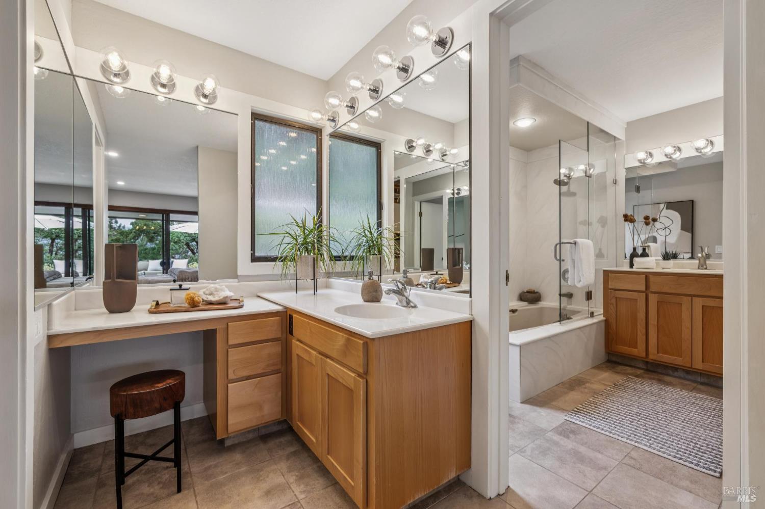 401 Oak Brook Place