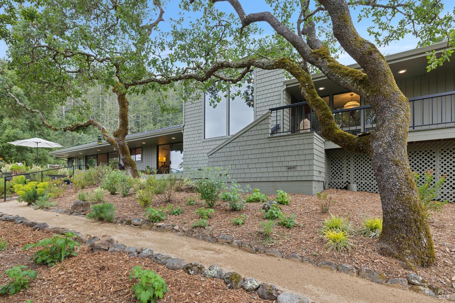 401 Oak Brook Place