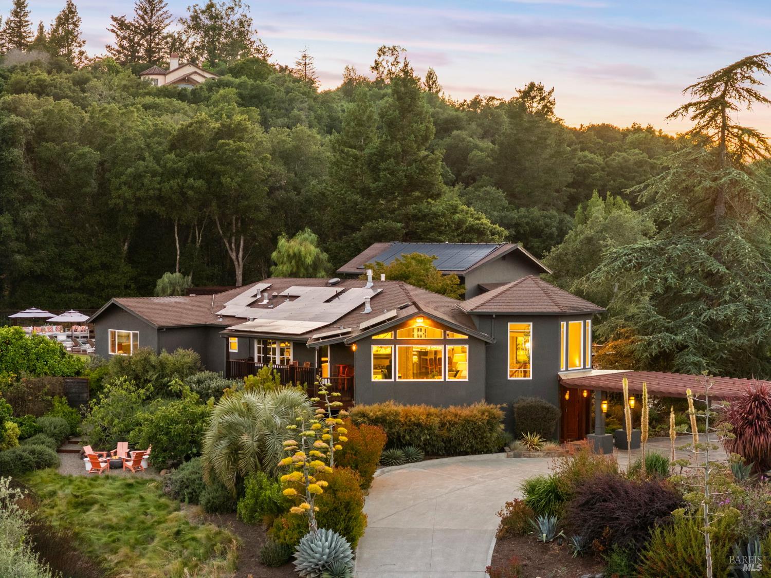 2563 Laguna Road