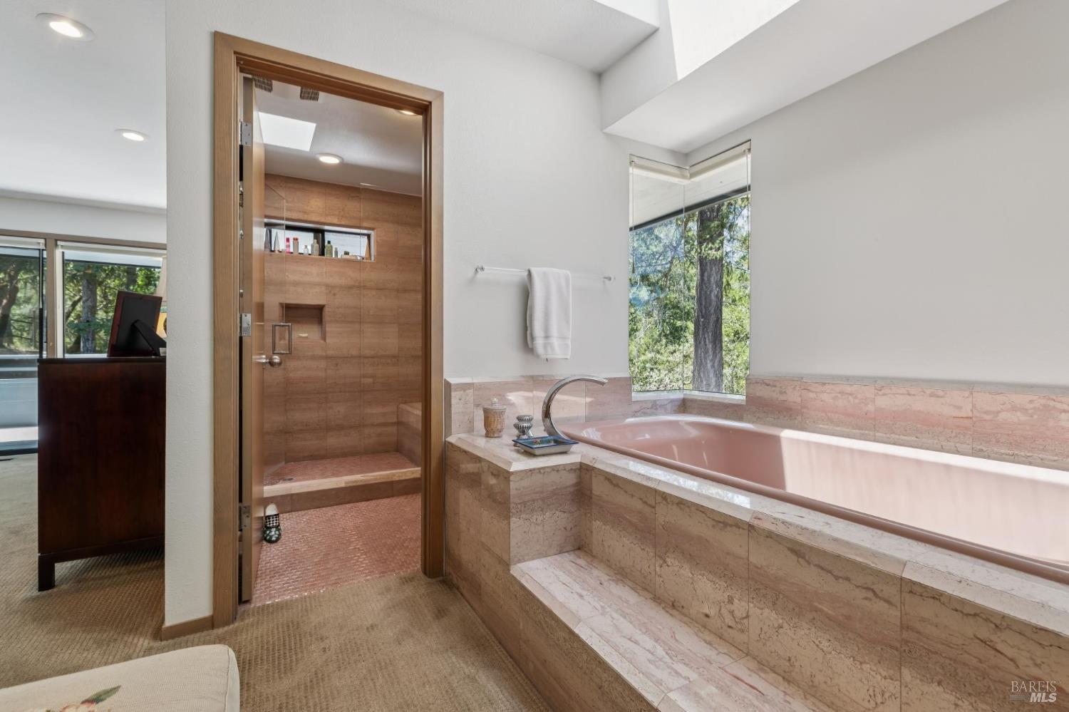 1235 White Oak Drive