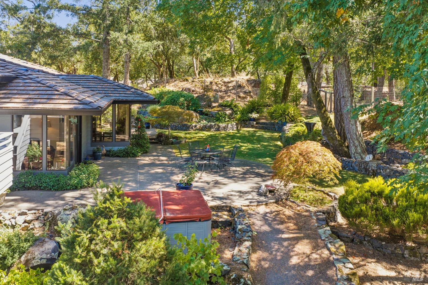1235 White Oak Drive