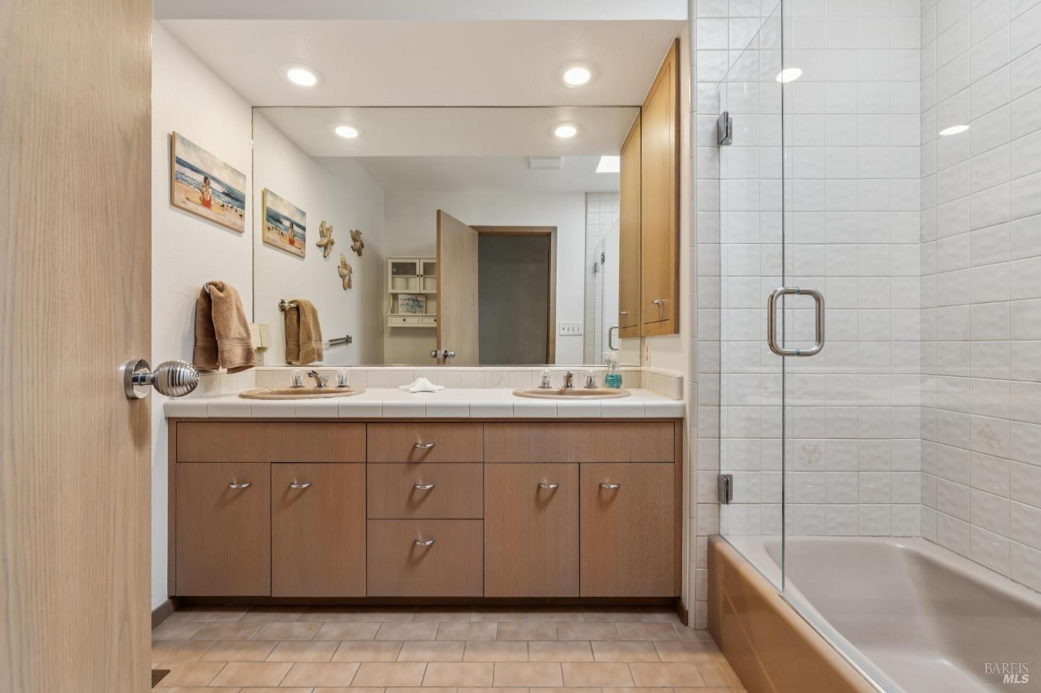 1235 White Oak Drive