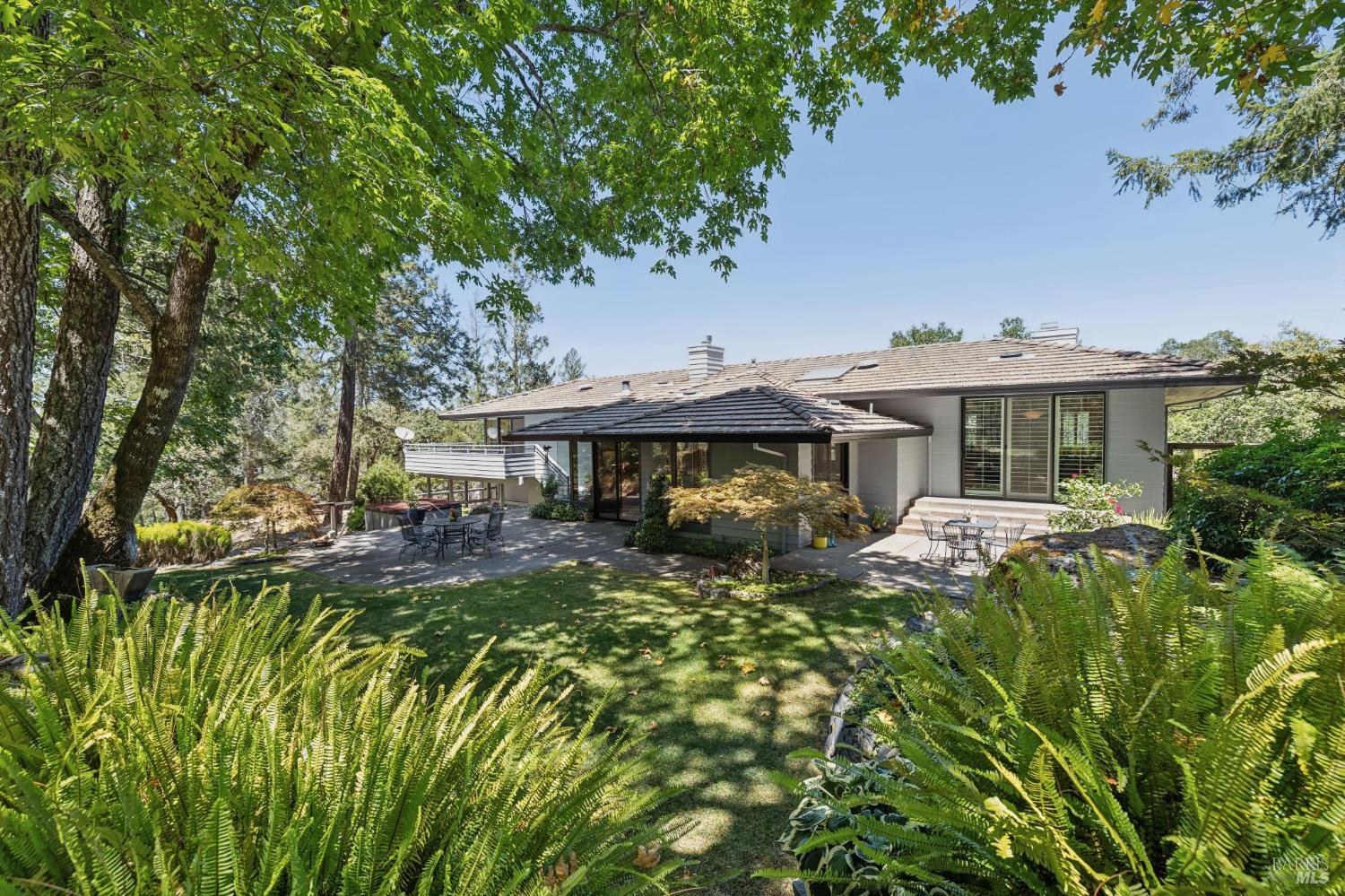 1235 White Oak Drive