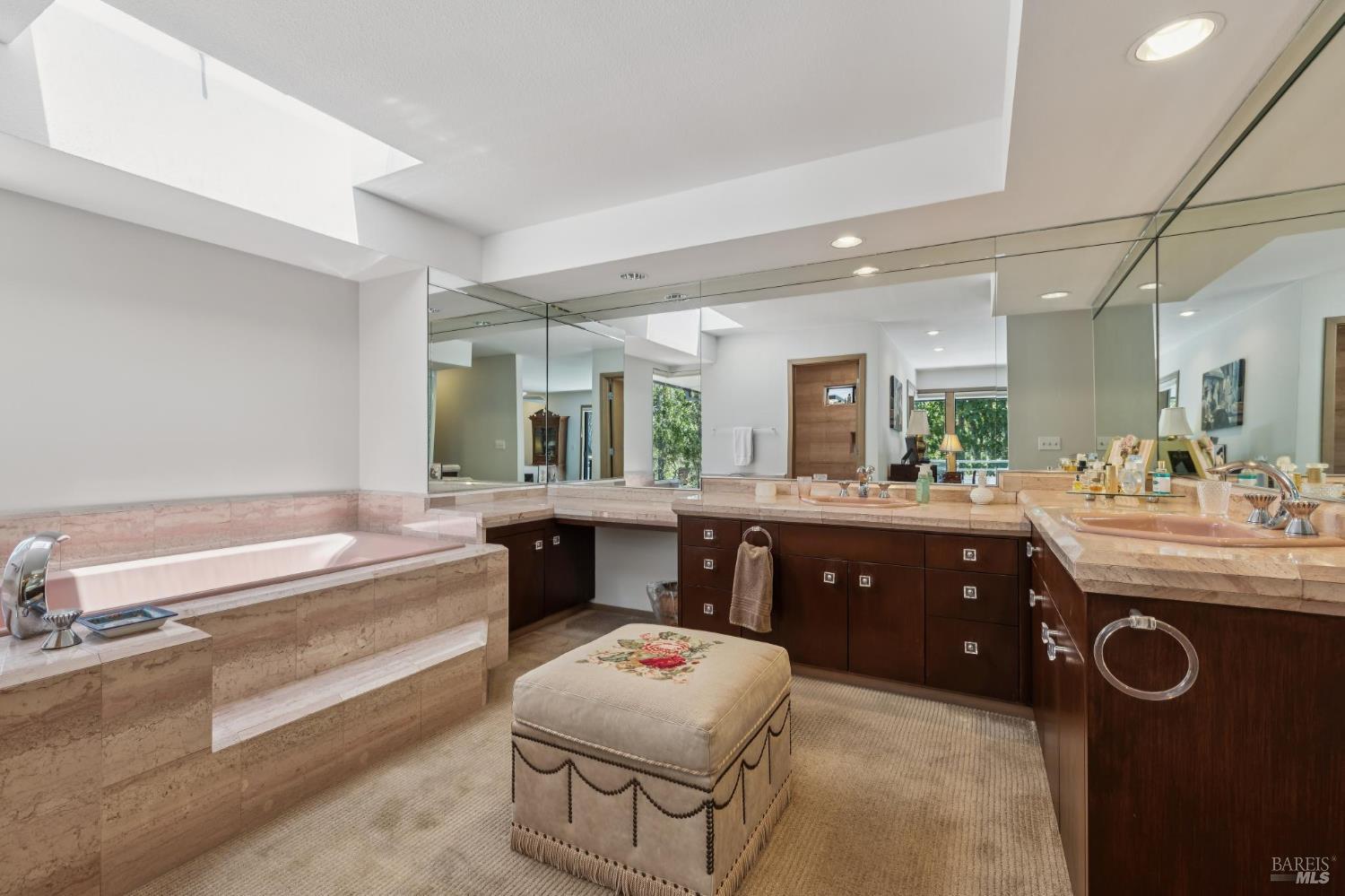 1235 White Oak Drive