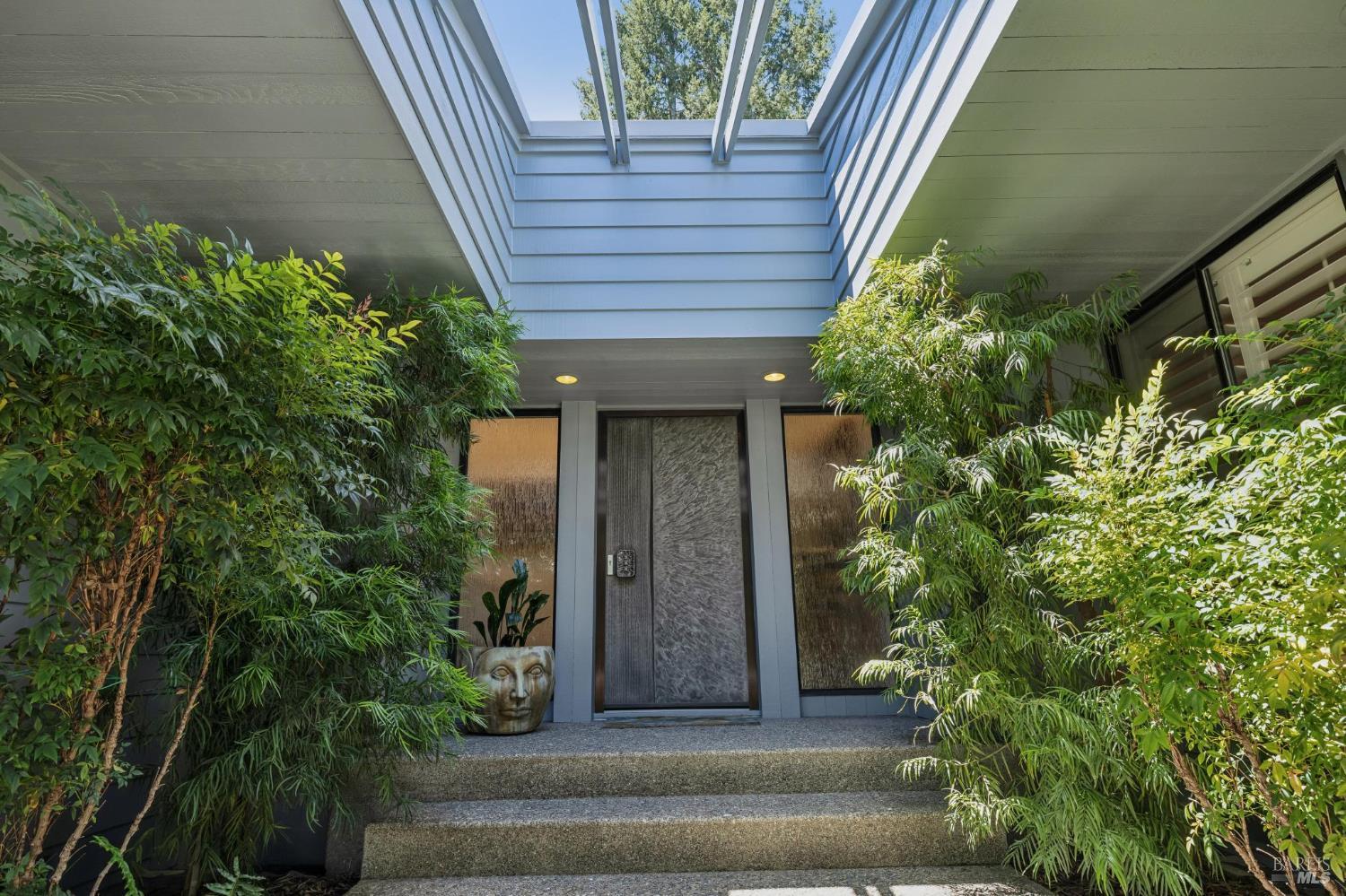 1235 White Oak Drive