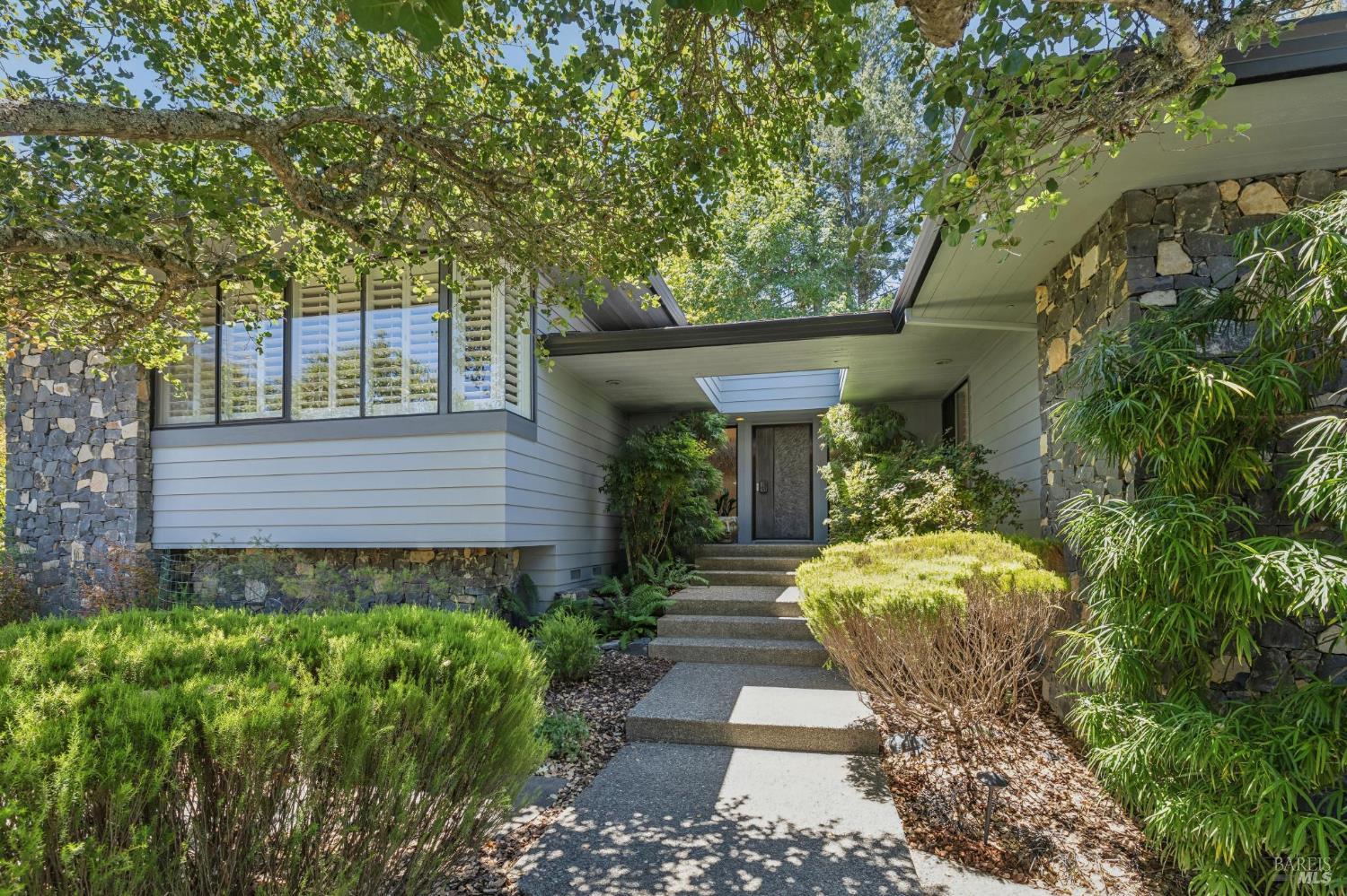 1235 White Oak Drive