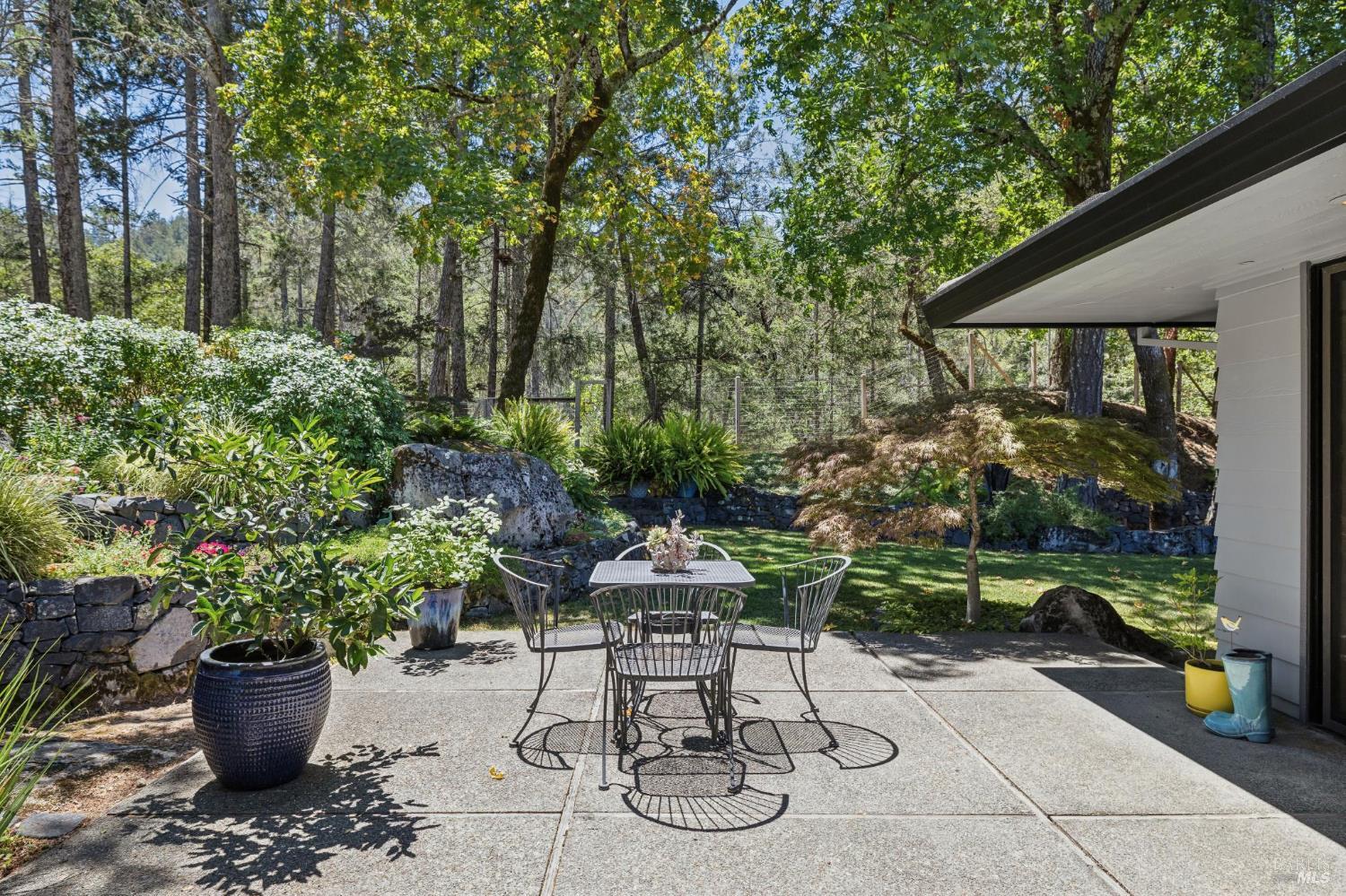 1235 White Oak Drive