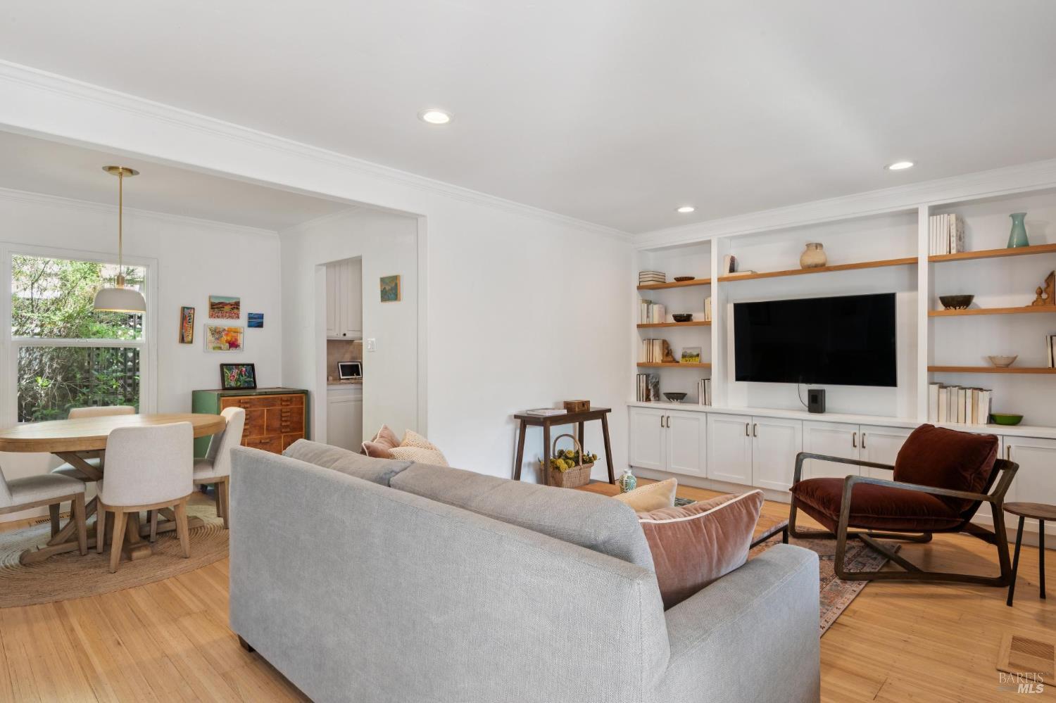 605 Calle Del Monte