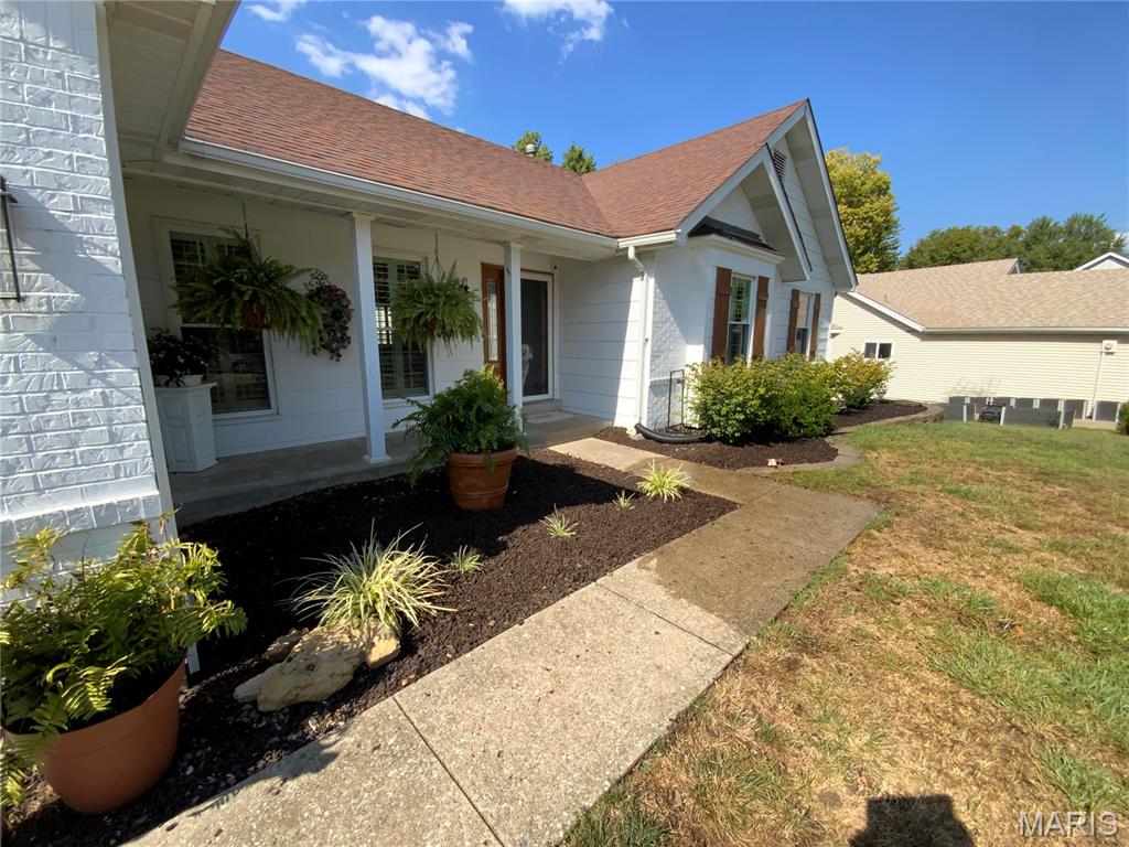 2048 Willow Trail