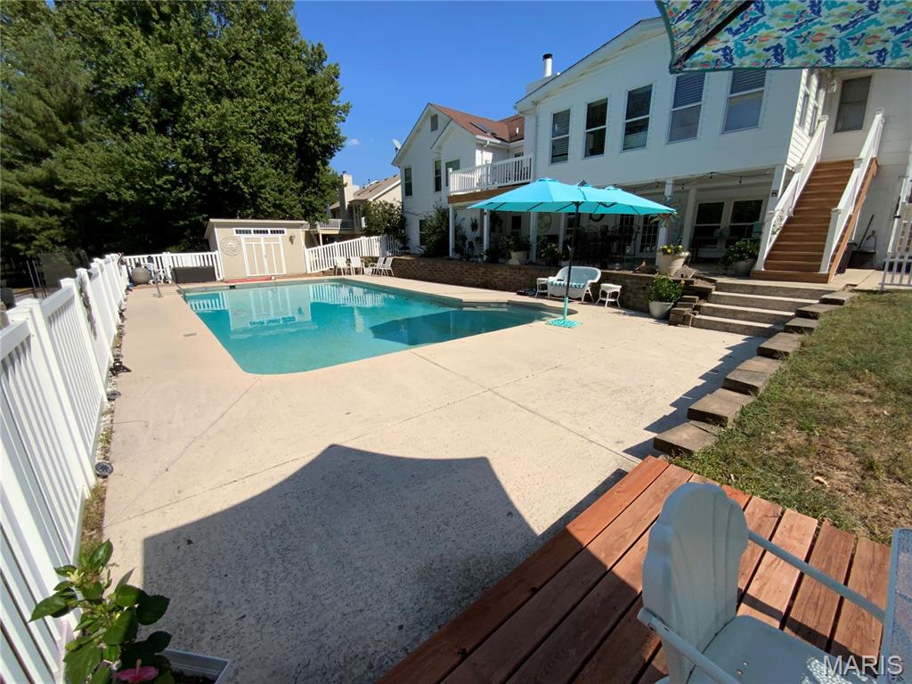 2048 Willow Trail