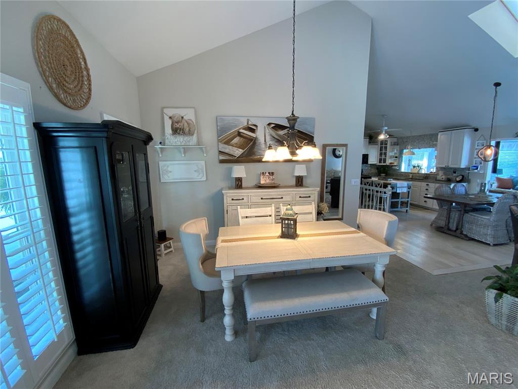 2048 Willow Trail