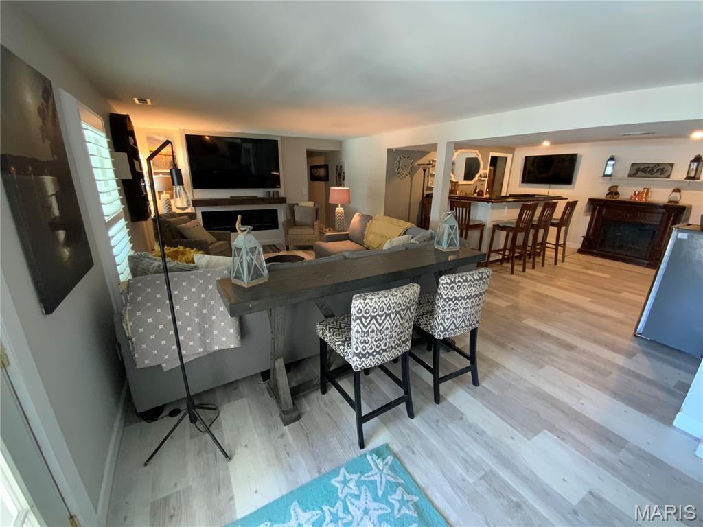 2048 Willow Trail