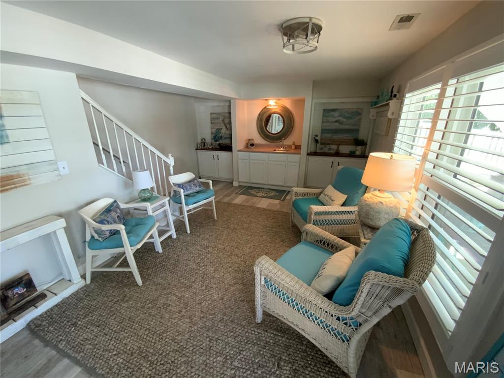 2048 Willow Trail