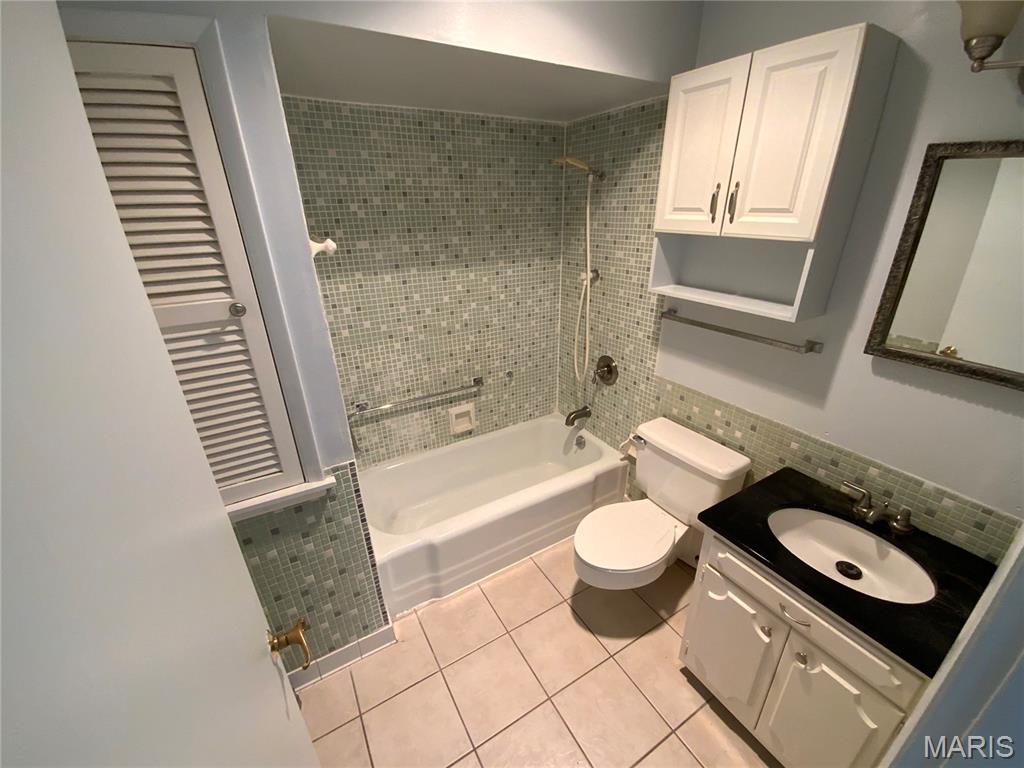 3142 Roger Williams Drive