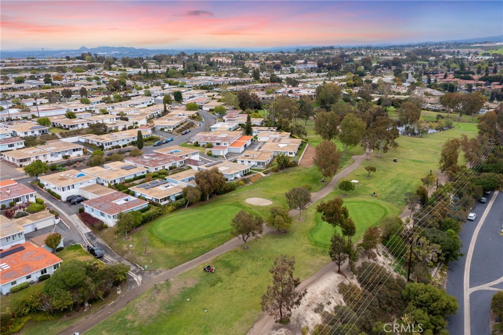 3747 Vista Campana S 80