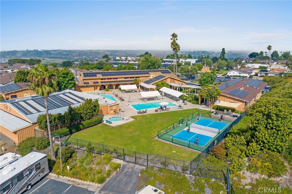 3747 Vista Campana S 80