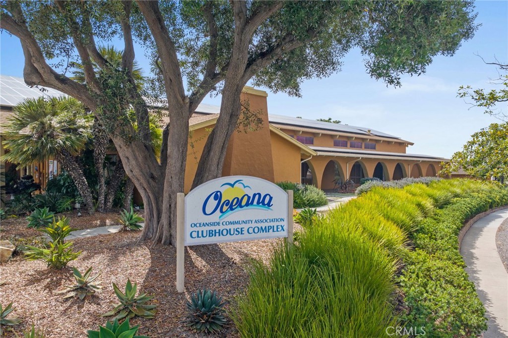 3747 Vista Campana S 80