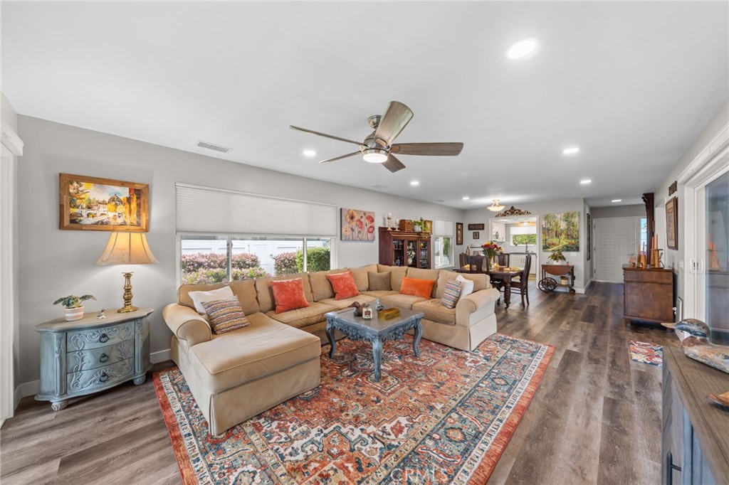 3747 Vista Campana S 80