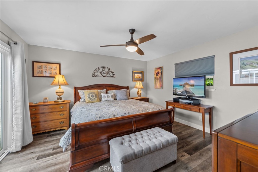 3747 Vista Campana S 80