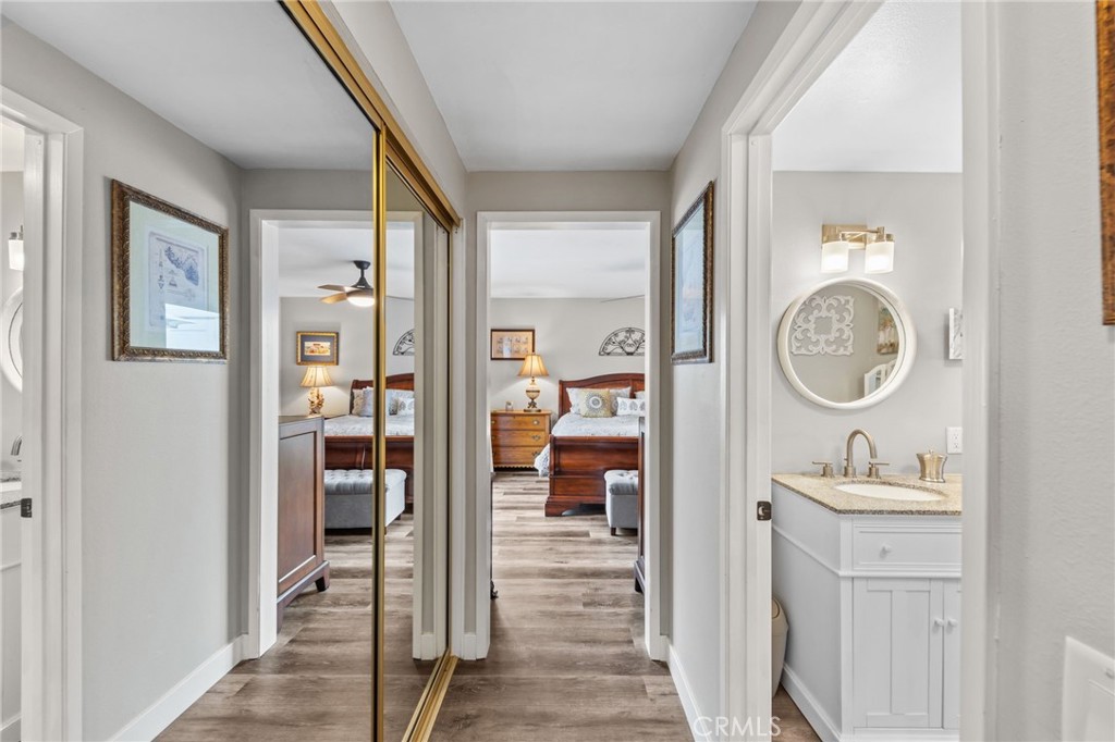 3747 Vista Campana S 80