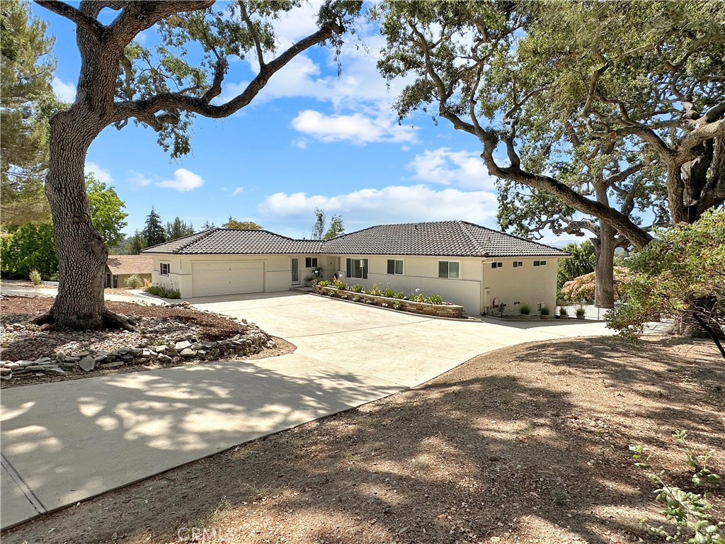 1225 Templeton Hills Road