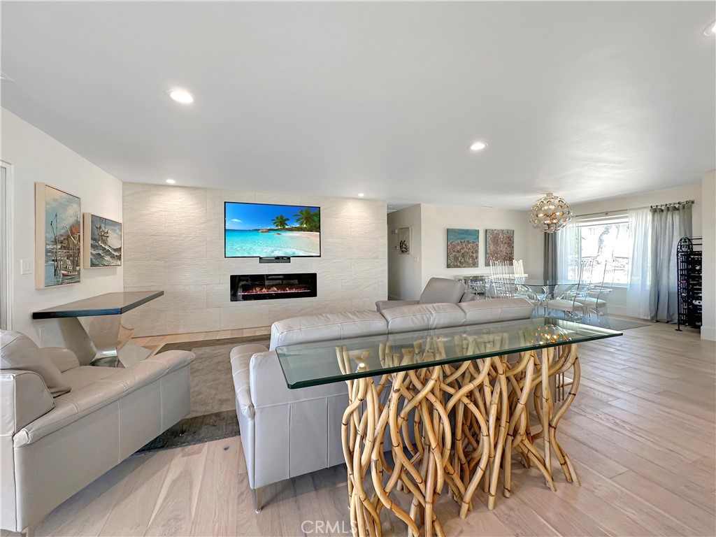 1225 Templeton Hills Road