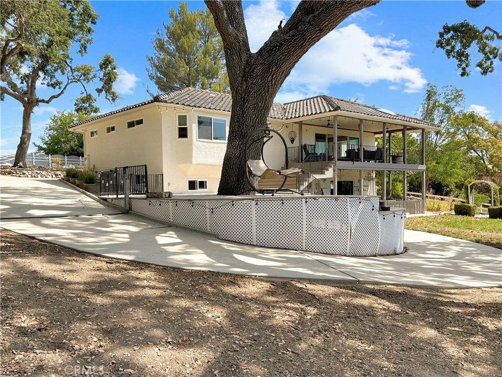 1225 Templeton Hills Road