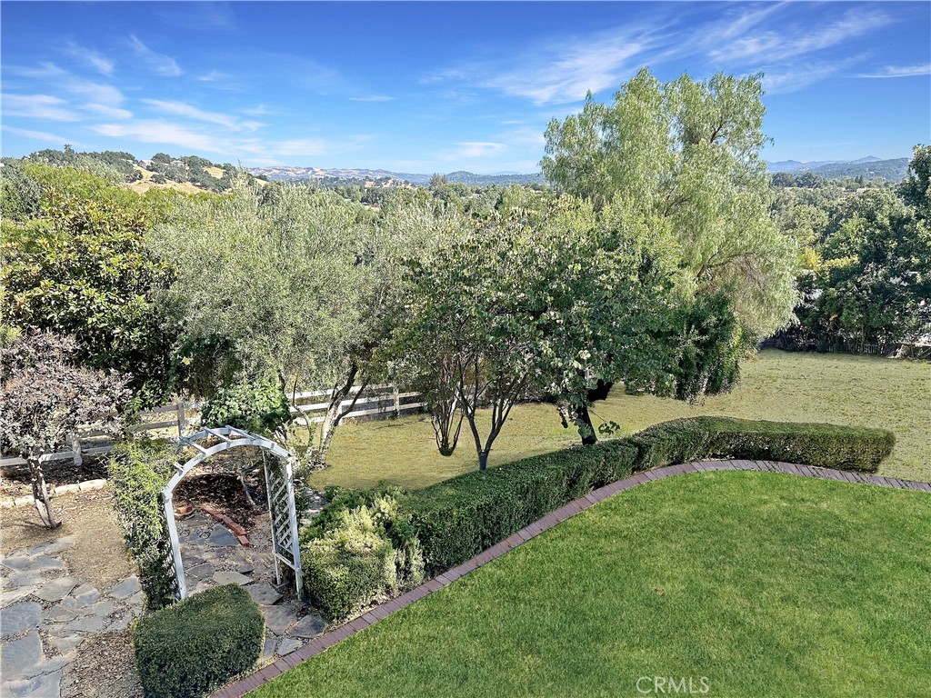 1225 Templeton Hills Road