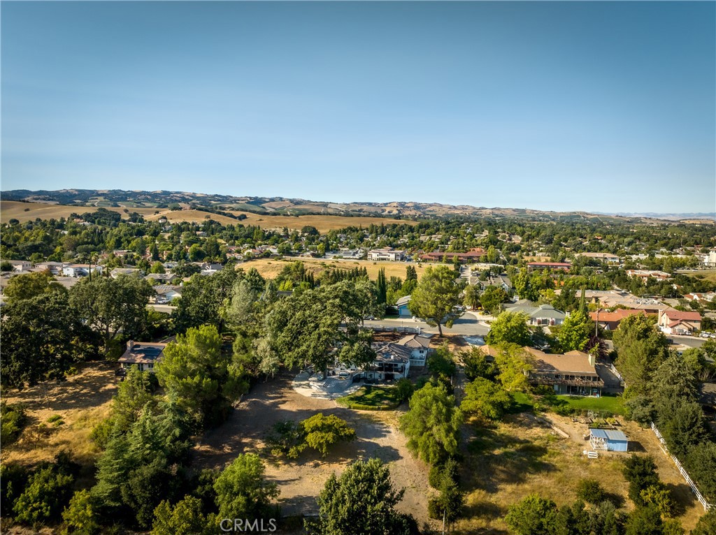 1225 Templeton Hills Road