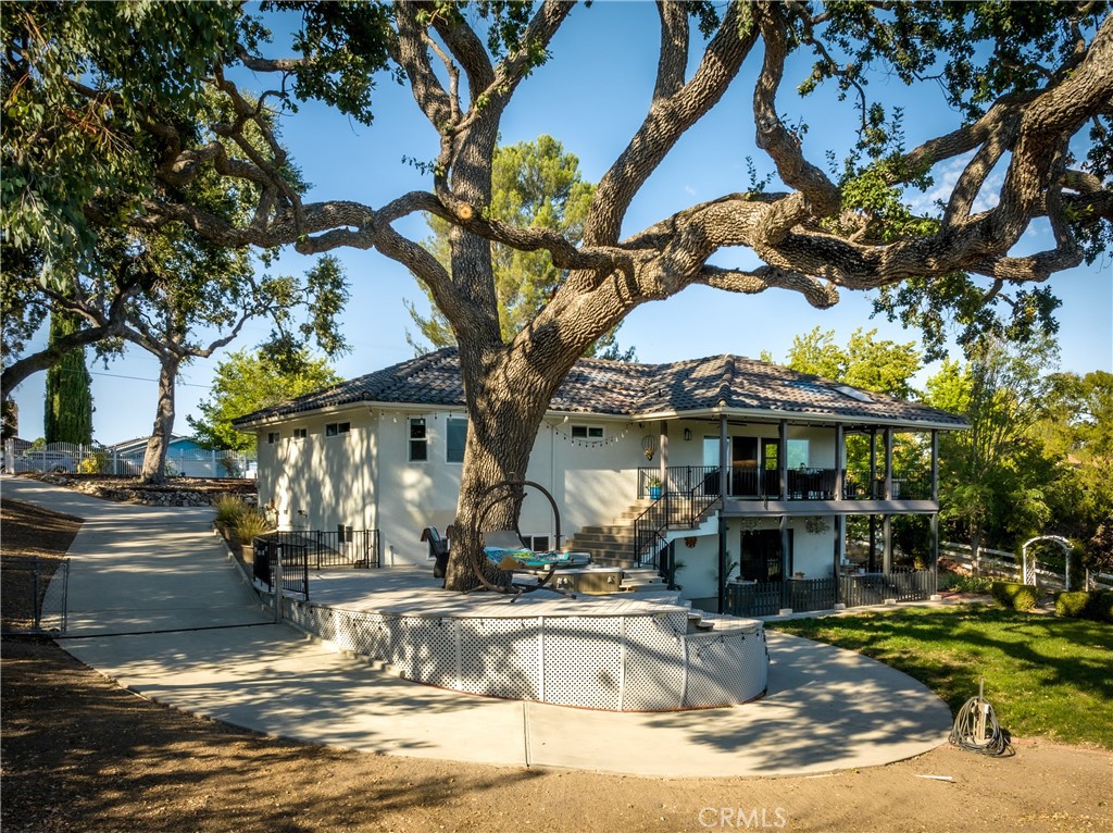 1225 Templeton Hills Road