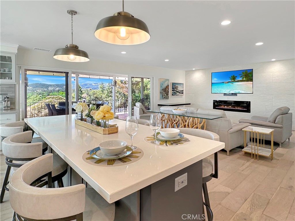 1225 Templeton Hills Road
