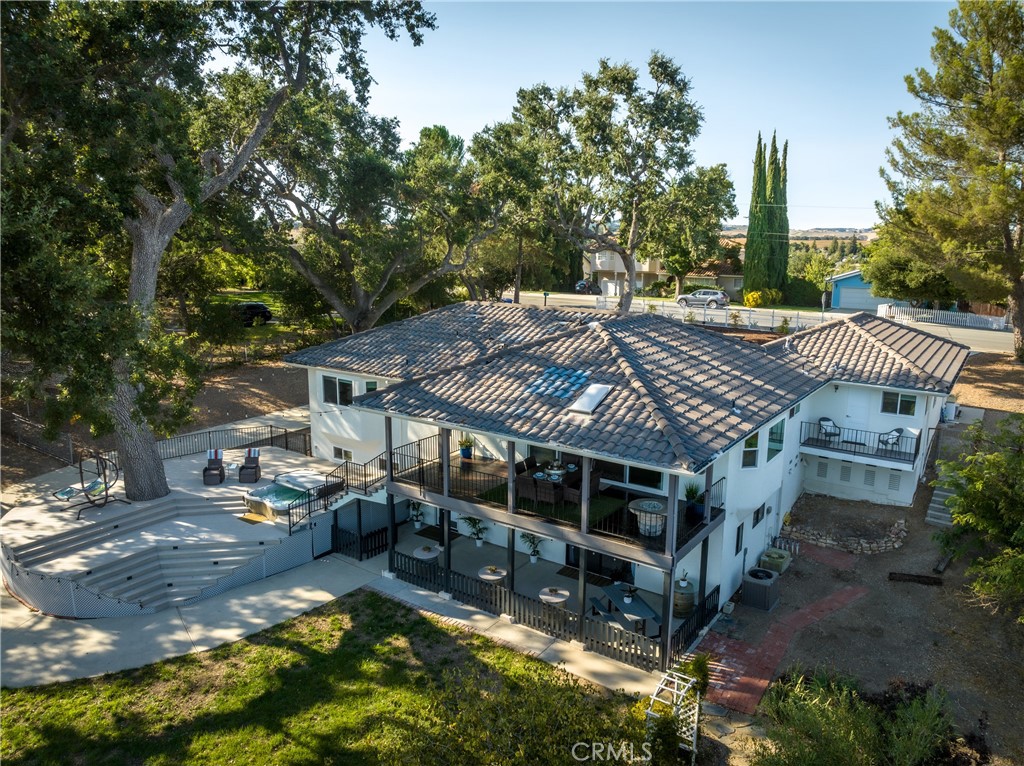 1225 Templeton Hills Road