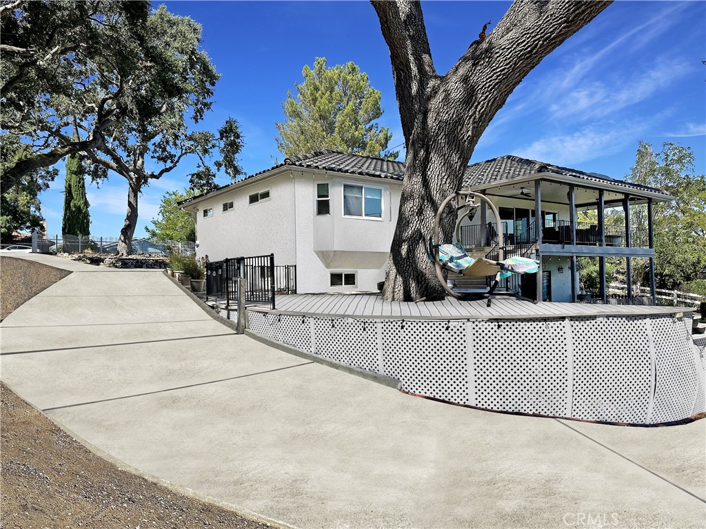 1225 Templeton Hills Road