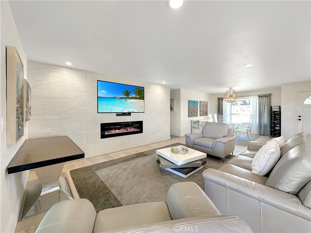 1225 Templeton Hills Road