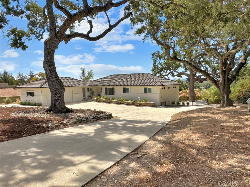 1225 Templeton Hills Road