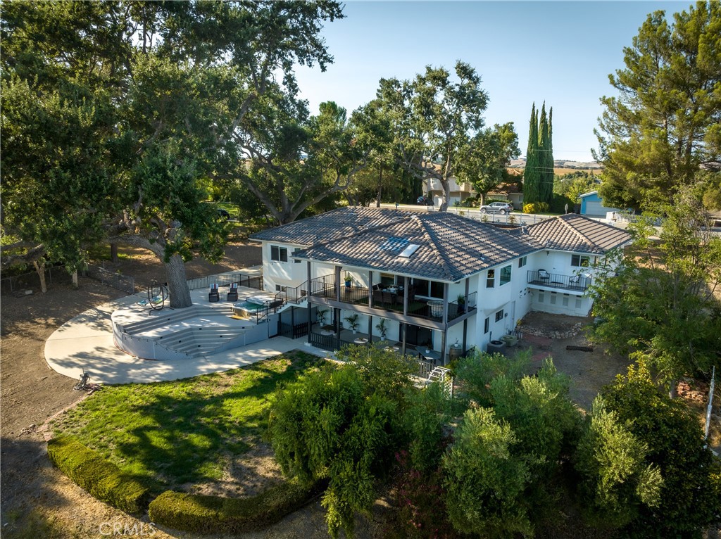 1225 Templeton Hills Road