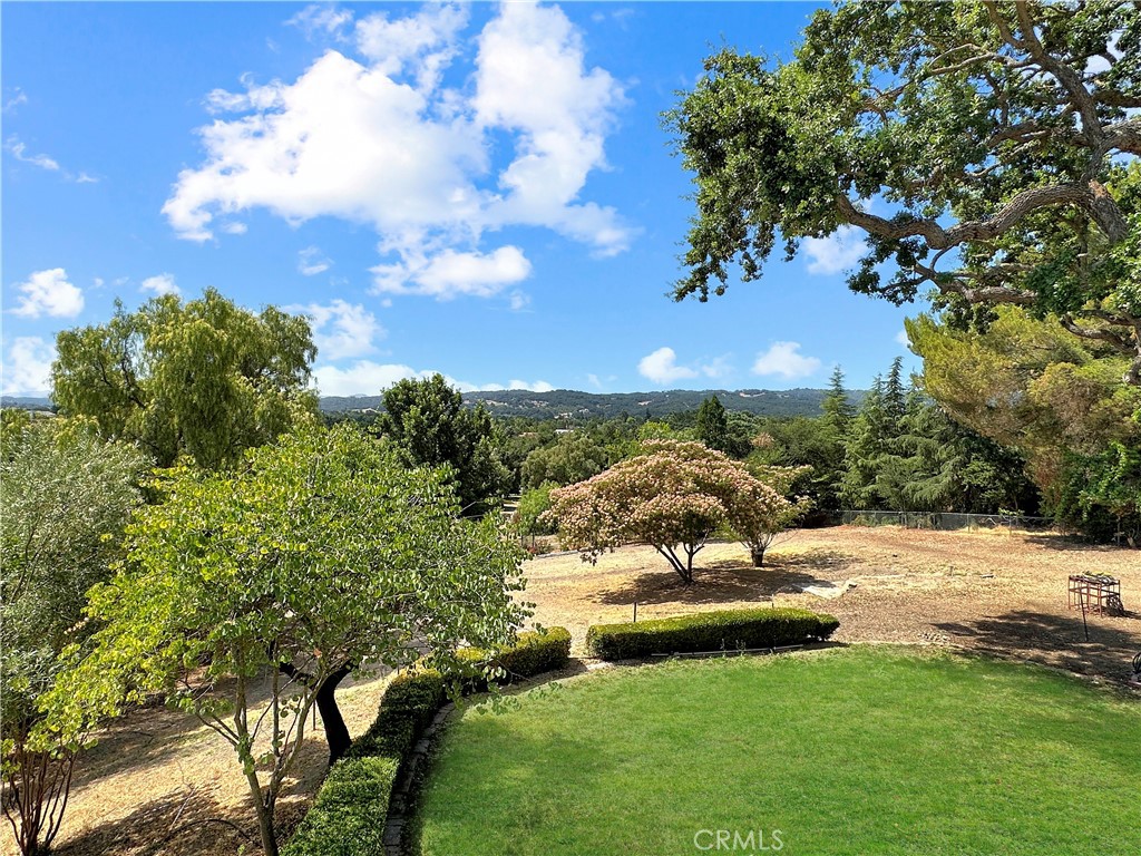 1225 Templeton Hills Road