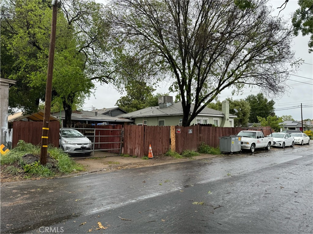 205 Oak Street