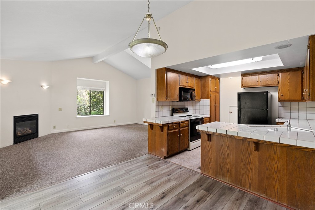 415 Dana Street 1