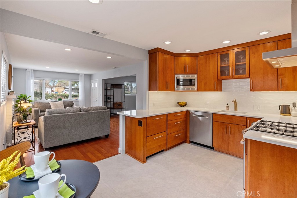 2072 Bush Drive