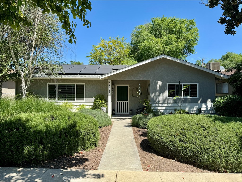 1936 Oak Street